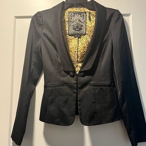 Black Blazer